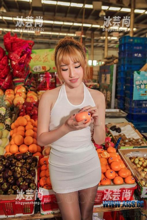 爱丝的私房秘密：丝革女王不让你瞧见的那些事儿
