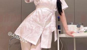 AT鲨创作的吉他妹妹免费套图，看到她我突然觉得好像有乐队在身边…