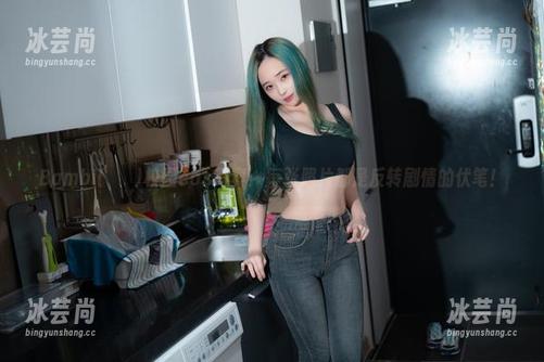 Bambi(밤비)校园cos写真：每张照片都是反转剧情的伏笔！