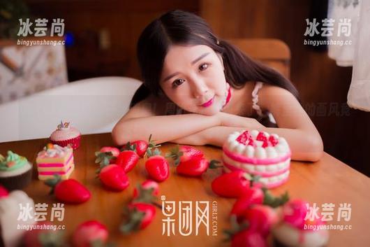 GIRLT果团网-周妍希 GIRLT果团网 - 最新消息!周妍希新图包来了,裤里丝的画风竟然让我停下来,真好玩。