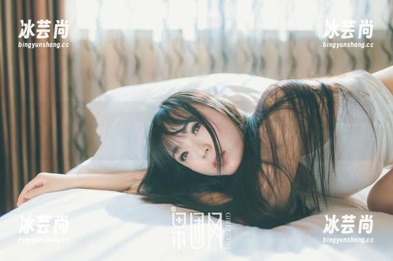 GIRLT果团网-莫雅淇 GIRLT果团网 - 浴室旋风!快来看莫雅淇的最新写真,身姿轻盈如水花飞溅。