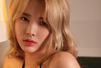 Hyoyeon(김효연)的海边冒险，作品让我想带上酒，资源也要一并打包。