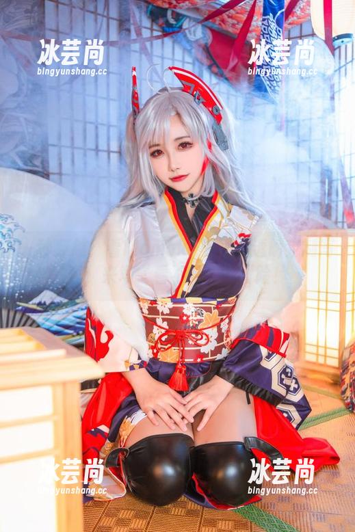 Momoko葵葵 一秒穿越!看Momoko葵葵的透明定制写真,来场‘看不见’的冒险!