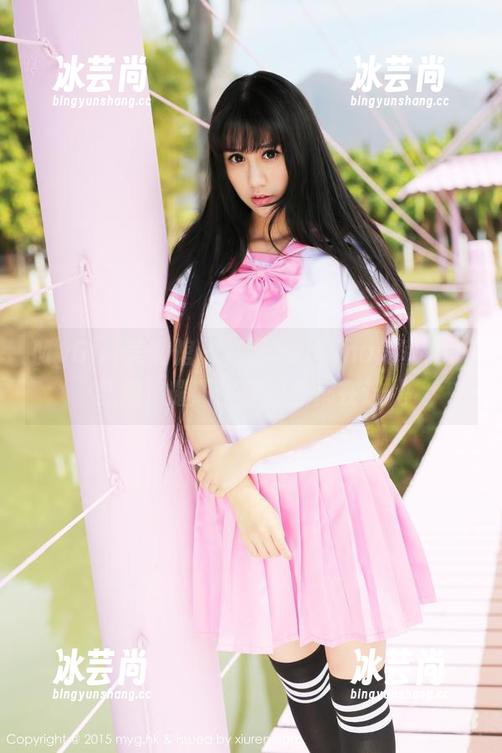 MyGirl美媛馆 - 许诺sabrina的私拍：红裙、耀眼、原图全都在这儿