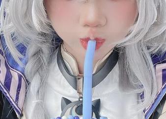 PoppaChan的秀旗袍写真：肉眼免费观赏，一不小心就有爱上