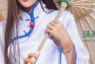 TouTiao头条女神 – 草莓酱的泳池合集，壁纸里充满了青春的水花