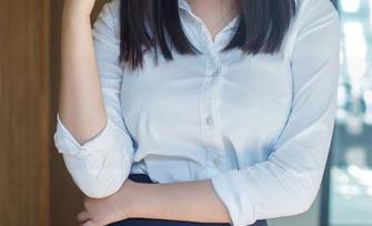 TuiGirl – 胡允儿红裙在身，全套写真扔掉了无聊的标签
