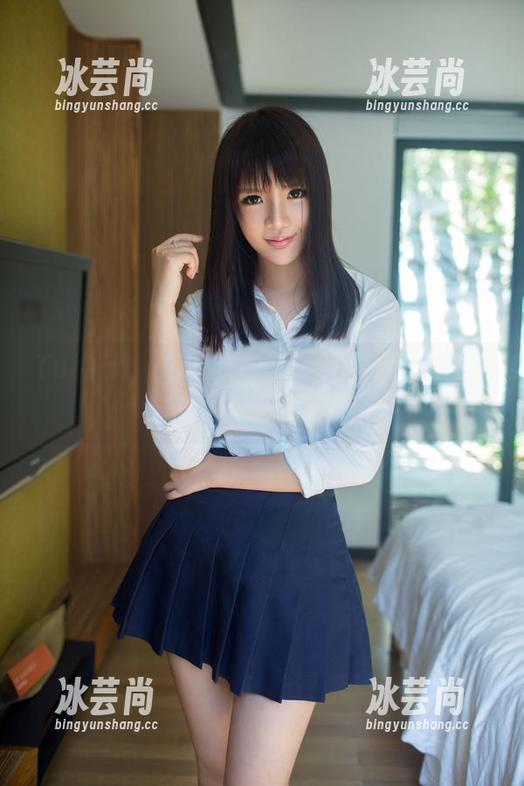 TuiGirl - 胡允儿红裙在身，全套写真扔掉了无聊的标签