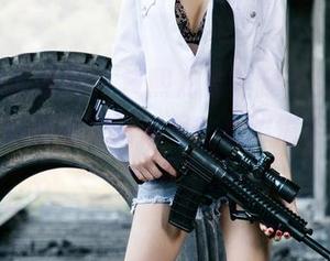 UGirls尤果网 – 黛熙儿的美腿作品，谁会拒绝这样的视觉诱惑呢？你难道不想多看一眼？