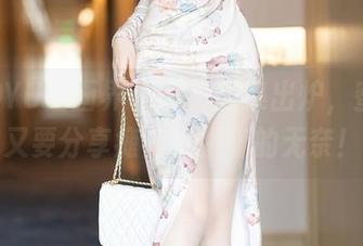 XIAOYU语画界 – 美脚图集出炉，蜜桃酱又要分享瘫痪小脚趾的无奈！