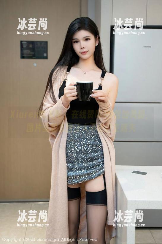 Xiuren秀人网-UU酱 Xiuren秀人网 - 在线赞叹UU酱的美脚,图片里的氛围让人不由自主迷失