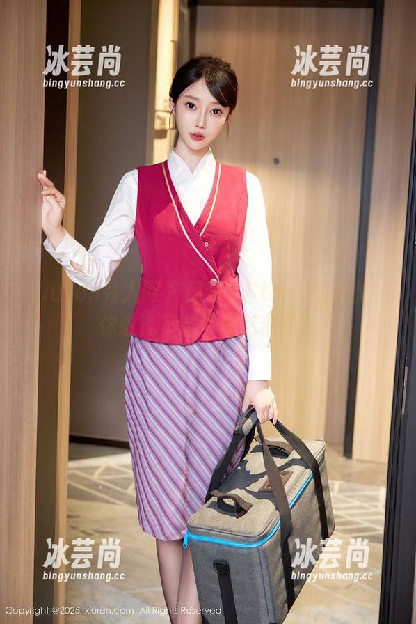 Xiuren秀人网-何梦兮Stacy Xiuren秀人网 - 何梦兮Stacy的礼服,你敢说不想下载高清吗?