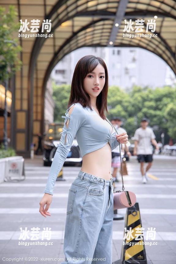 Xiuren秀人网 - 云朵与豹纹，唐翩翩的高清画风，原图让人想多了…