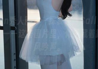 Xiuren秀人网 – 一探夏诗诗Sally的蕾丝合集——这些图片里，似乎藏着路口的风吟声。