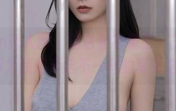 Xiuren秀人网 – 让白衬衫重生，王馨瑶Yanni为我们开启不一样的写真之旅！