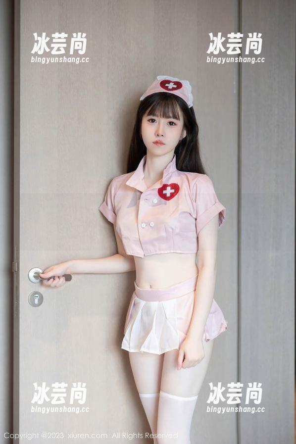 Xiuren秀人网-玛鲁娜Manuela Xiuren秀人网 - 玛鲁娜Manuela的最新毛衣,居然比我的智商高!
