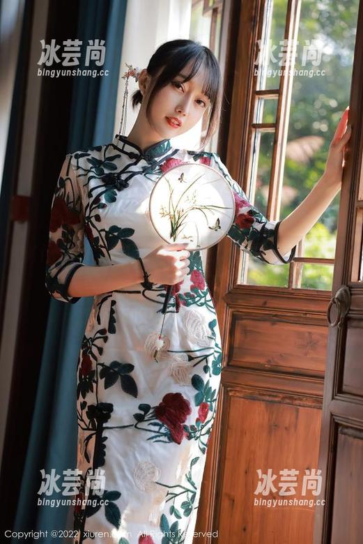 Xiuren秀人网-蛋蛋宝 Xiuren秀人网 - 这女王,蛋蛋宝太会了,原图下载得给自己留份!