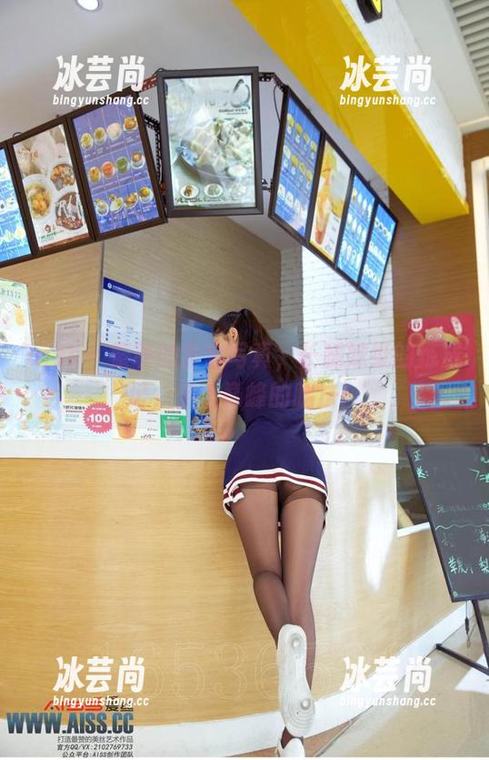 aiss - 索菲的全套写真，长腿妹纸的炼成记，走上巅峰的腿法！