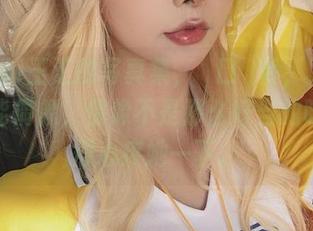 yuuhui玉汇的写真集，樋口円香，又是一位高能偶像，偶像不是那么好当的呀，真得心疼她一下。