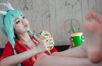当一米八的大梨子遇上豹纹写真，网盘里全是‘疯狂丛林’的传说啊！
