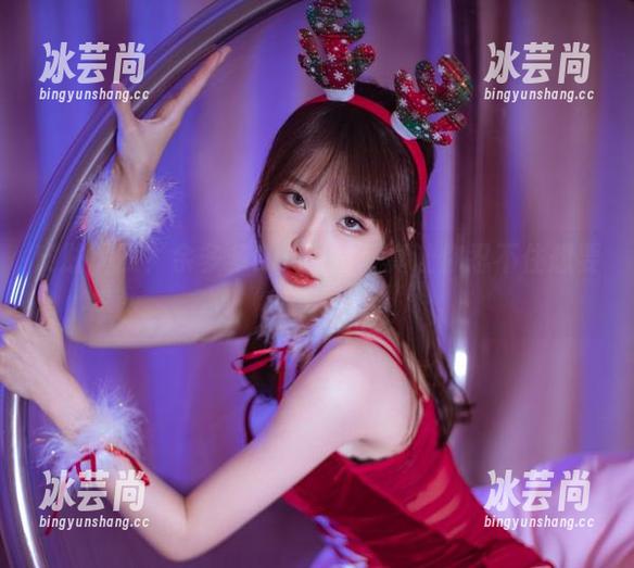 皮肤解压？余多多Dudu的写真让你忍不住想要尝试！