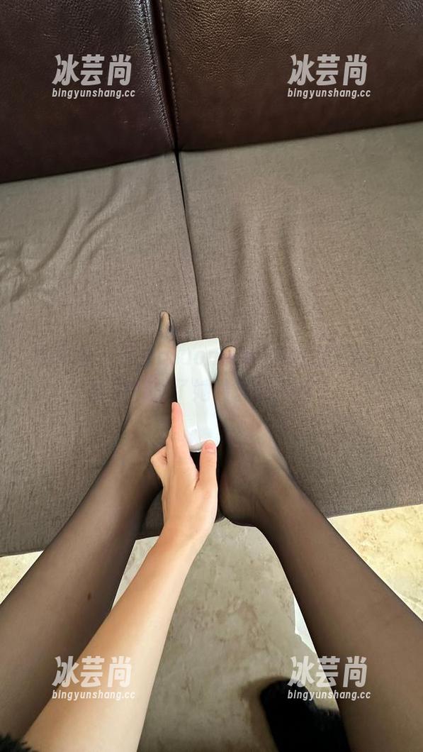俏妞qiaoniu66 微密圈 - 俏妞qiaoniu66的私房日常,瑜伽裤成了她最爱的搭档!