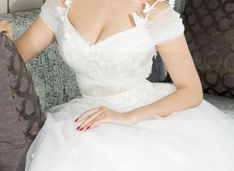 克拉女神 – 系统自动推荐：妮子白衬衫套图，神奇吸引力在哪？