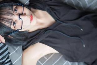 兔玩映画黑丝套装下载全套，你找到哪条线了？