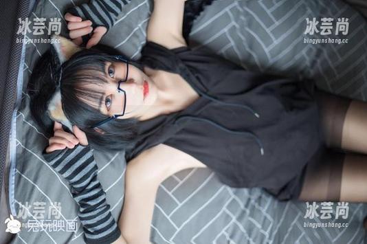 兔玩映画黑丝套装下载全套，你找到哪条线了？