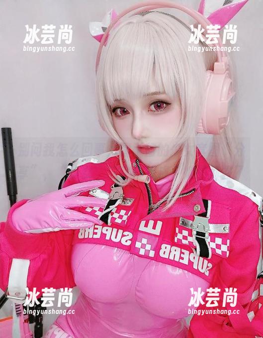 凛子酱 别问我怎么回事,凛子酱的少女套图“分享”,“少女”二字都快成了她的标签了。