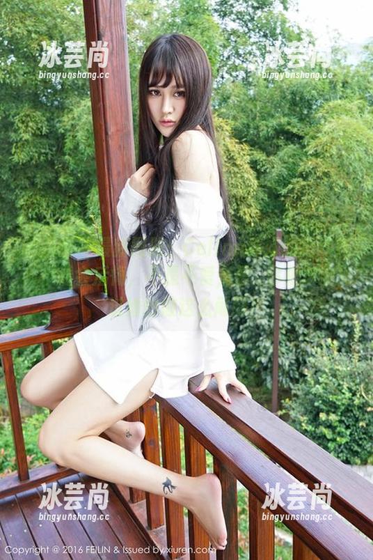 嗲囡囡-Celina青妍 嗲囡囡 - 最新图册:Celina青妍的婚纱秀,不看会后悔,不是不爱,是...你根本没见过婚纱敢这么闹腾!