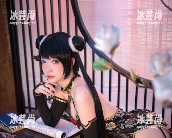 有妖少you1在，学妹的私拍显得格外迷离