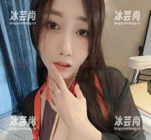 微密圈 - 图片纷飞，小玉吃果冻的软萌妹纸，谁能拒绝？快来下载！