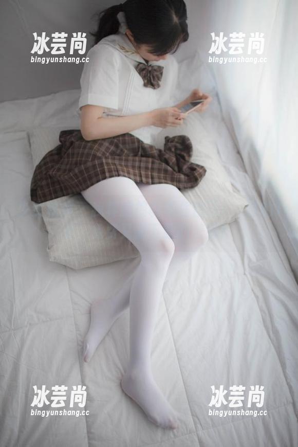 少女秩序 - 我真的控制不住自己！晞可的JK，免费又能下载的美好！
