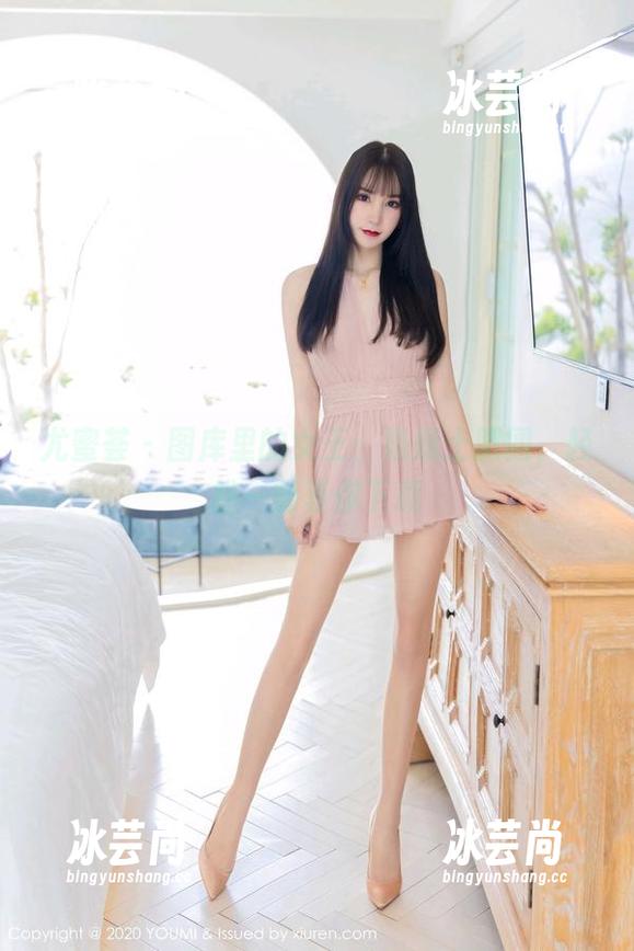 尤蜜荟-奶瓶土肥圆 尤蜜荟 - 图库里的女王:奶瓶土肥圆,轻松一刻等你下载