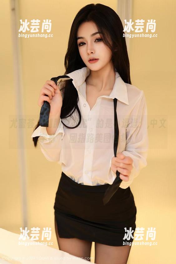尤蜜荟 - 制服“拗完”的是小逗逗：,中文字幕റണ团指路美图合集！