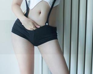 推女郎 – 最新校服图集，真想说，杨伊这次穿得太有戏了。