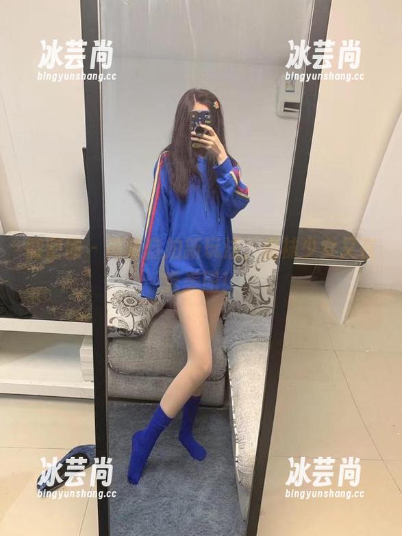 提袜少女 微密圈 - 高清自拍新玩法,提袜少女又在秀美图!