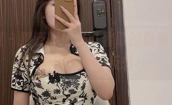 微密圈 – 别眨眼！是可馨耶的教室写真，出乎意料的反转