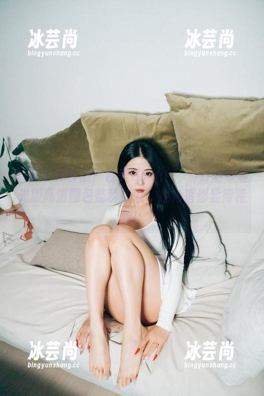 想要千姿百态？普美Bomi(보미)万圣节暮光版高清图包整装待发，找角落都显得特别！
