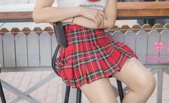 梦丝女神 – 诗敏的靴下女神私拍，总让我在想，鞋子在哪里能买到