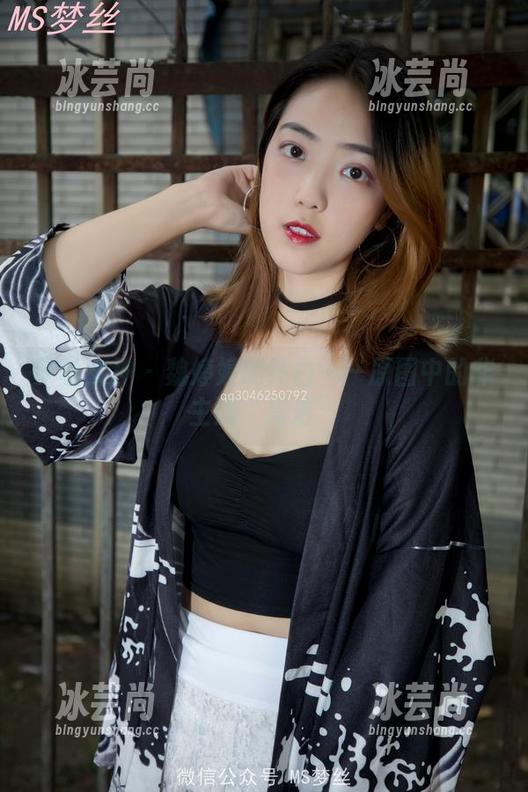 梦丝女神-魏婷婷 梦丝女神 - 魏婷婷的纯白——原图中的非主流“高洁”