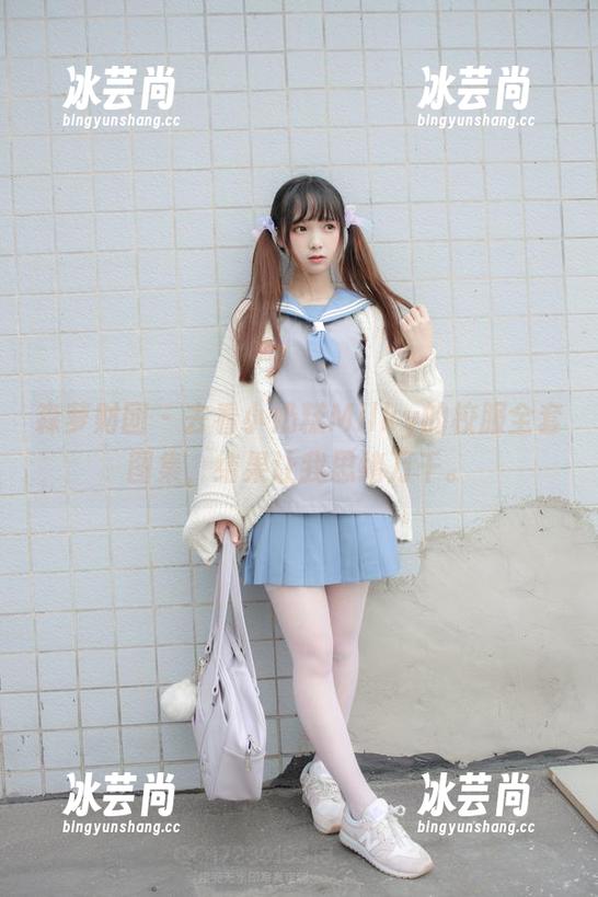 森萝财团 - 去看小奶糕Milky的校服全套图集，结果让我思绪万千。