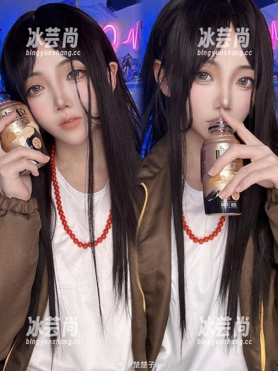 图包来了！楚楚子w的泳衣自拍，你可别想太多哦