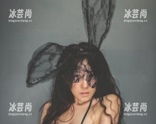 樱晚gigi壁纸写真，和服配上满分氛围，结果我又忍不住想多看几眼。