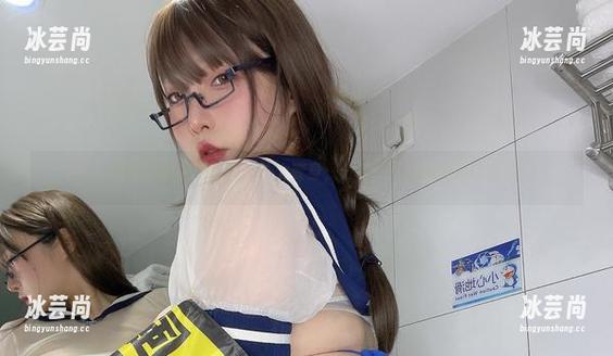来，看看次屁啦的透明女仆大变身，分享一下这组滑稽作品集！