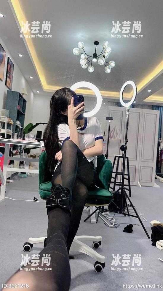 汤圆可甜了 微密圈 - 清新脱俗的汤圆可甜了,手持高清图库的新宠美腿!