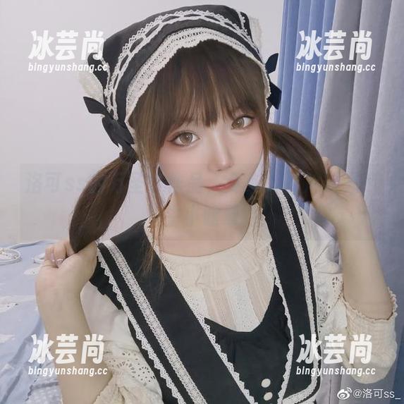洛可ss的万圣节作品，令你对照片时光产生小眩晕