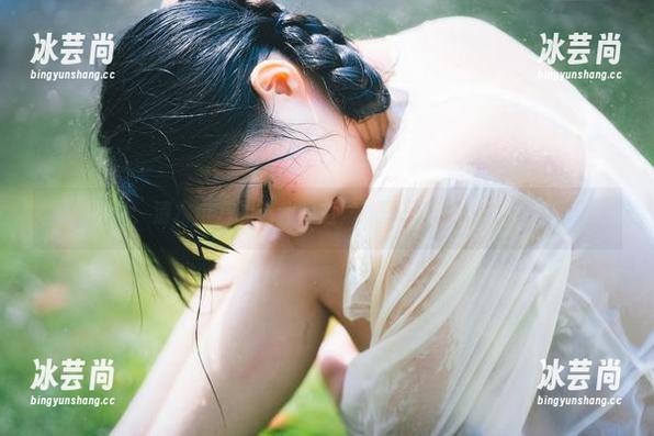 不得不说，清水由乃的福利鲸鱼妹妹图片竟然如此引人遐想。