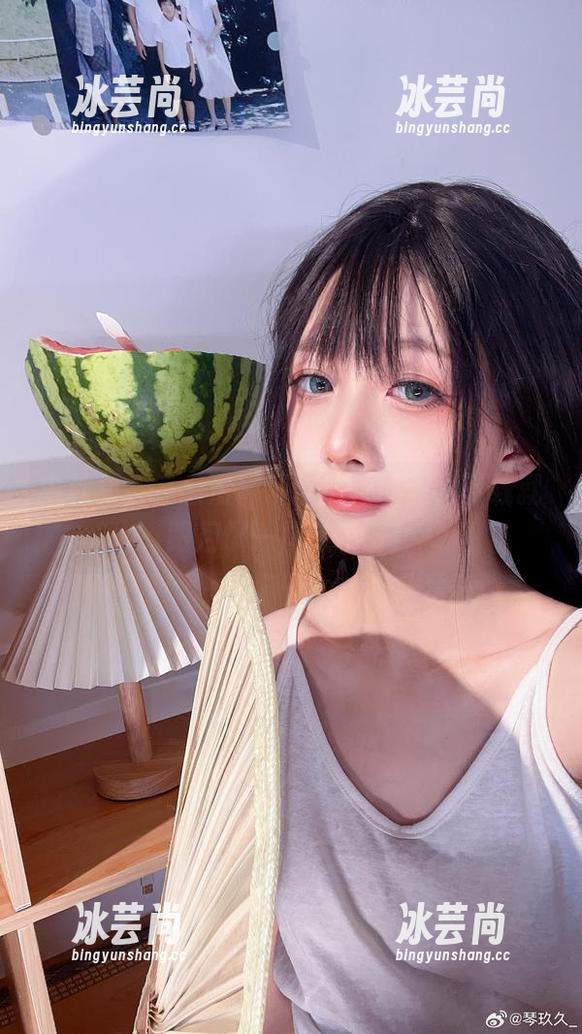 清青琴玖 中秋集会?看清青琴玖这张原图,下载就跟月饼一样放不下!